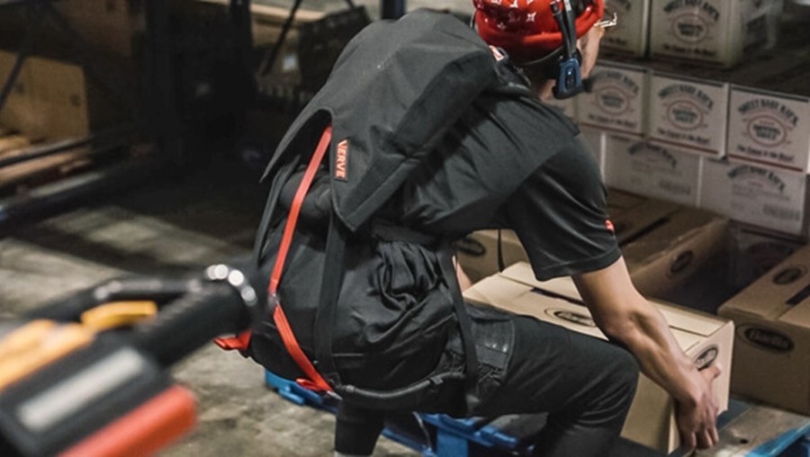 employee-working
