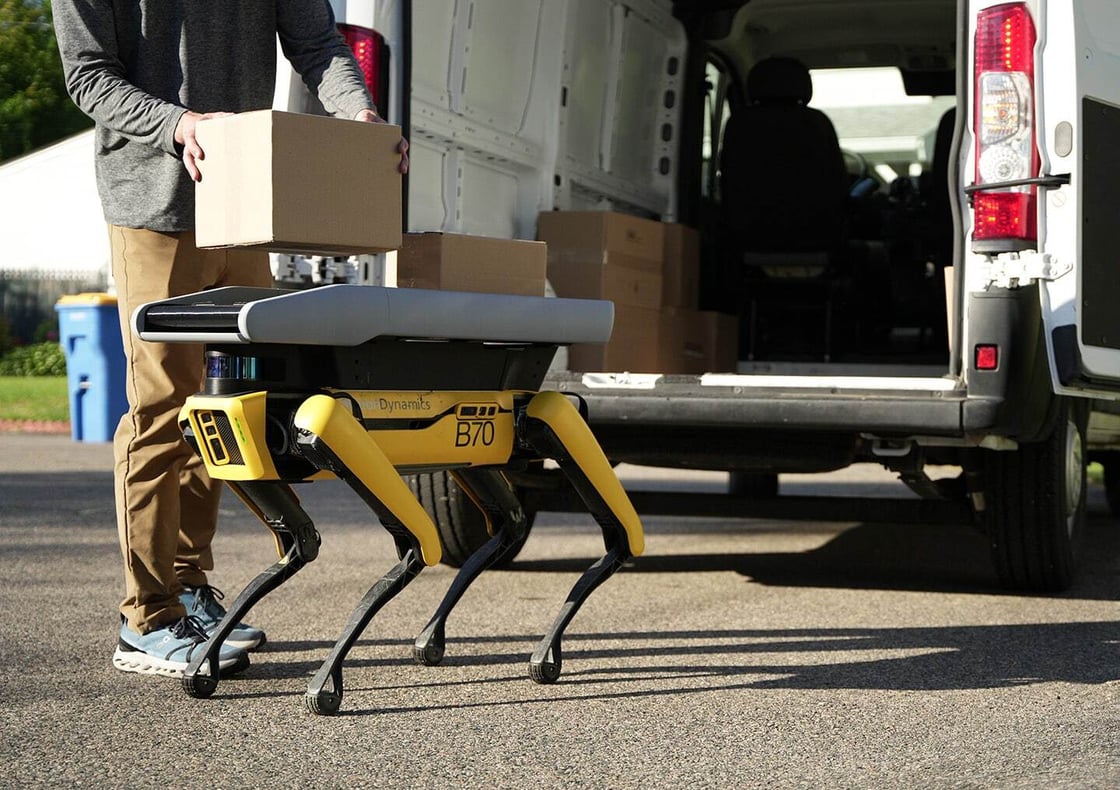 last-mile-delivery-loading