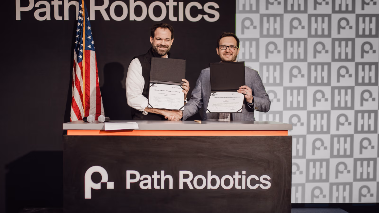 hii-path-robotics-mou-signing-hero